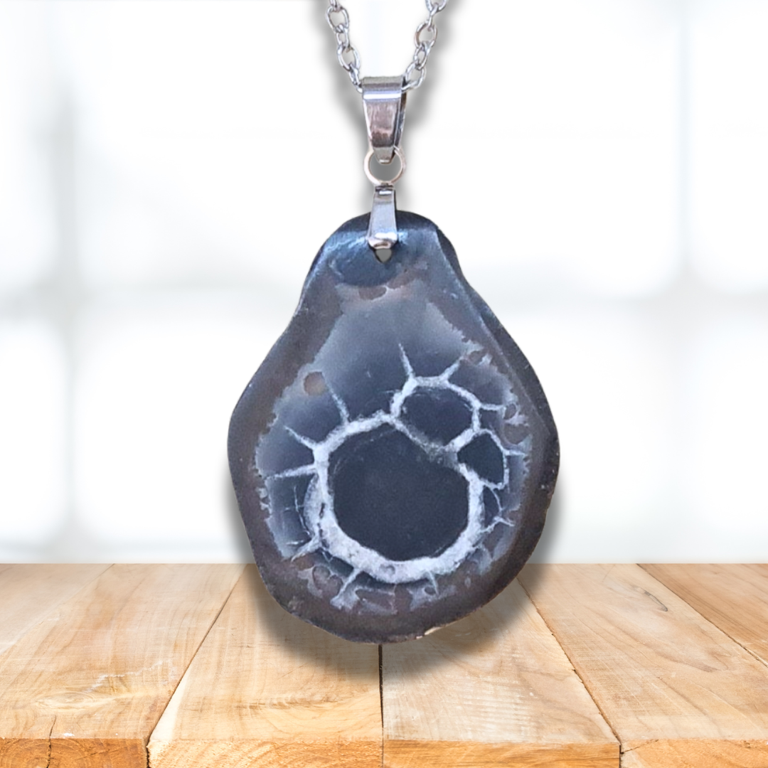 Pendentif en Septaria dos brut (PE1331) - ENAE Minéraux
