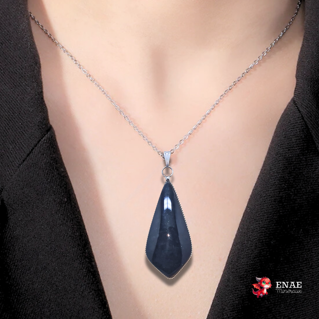 Pendentif serti en Obsidienne Manta Huichol (PE1880)
