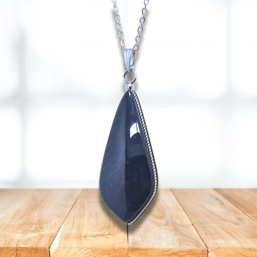 Pendentif serti en Obsidienne Manta Huichol (PE1880) - ENAE Minéraux