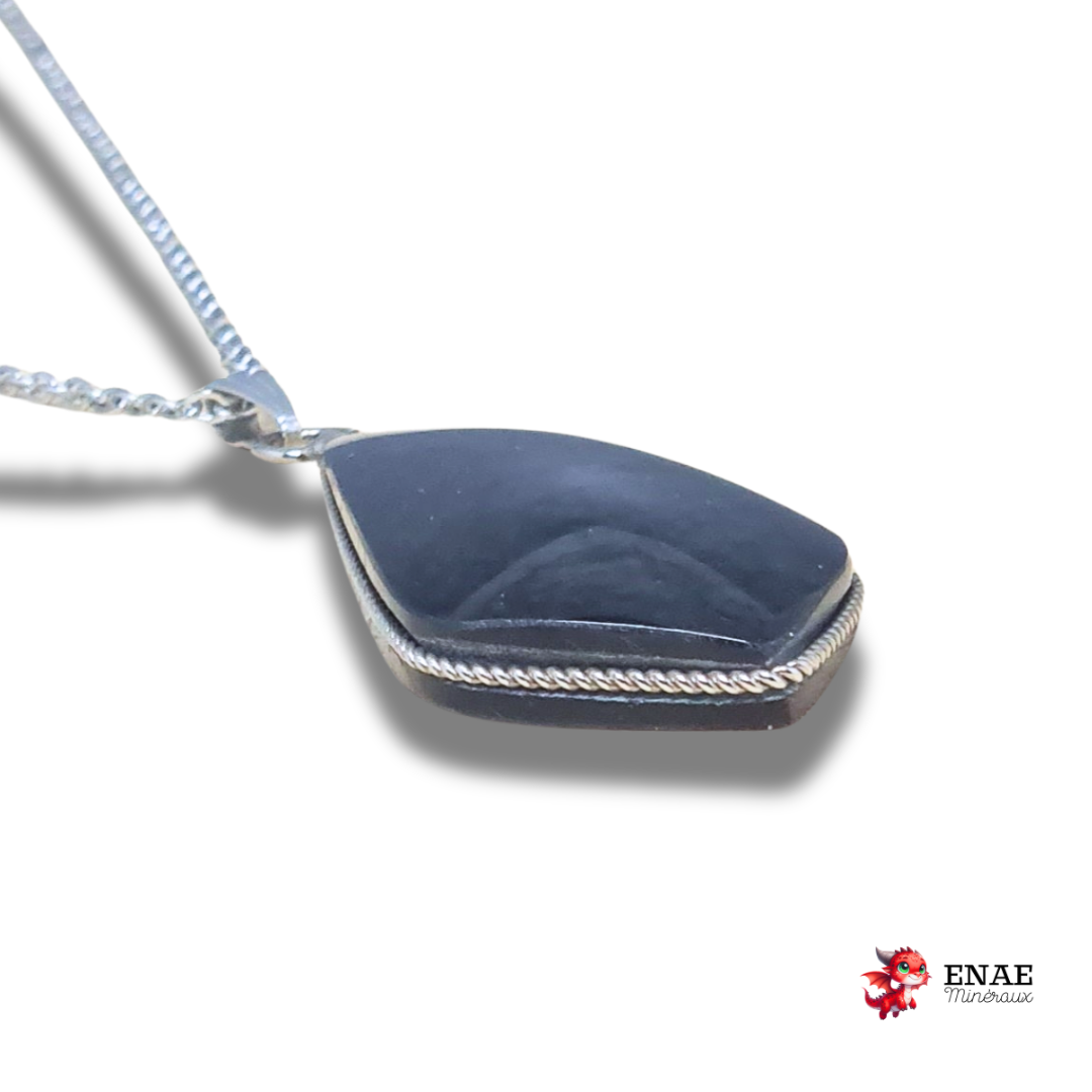 Pendentif serti en Obsidienne Manta Huichol (PE1880)