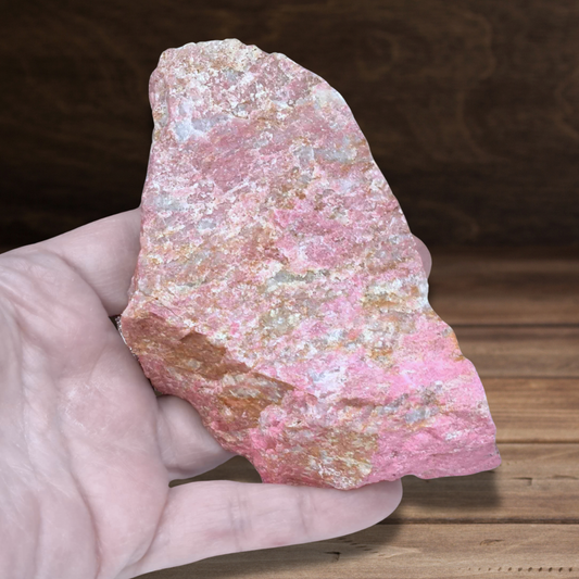 Thulite et Feldspath bruts 222g (MB394-1)