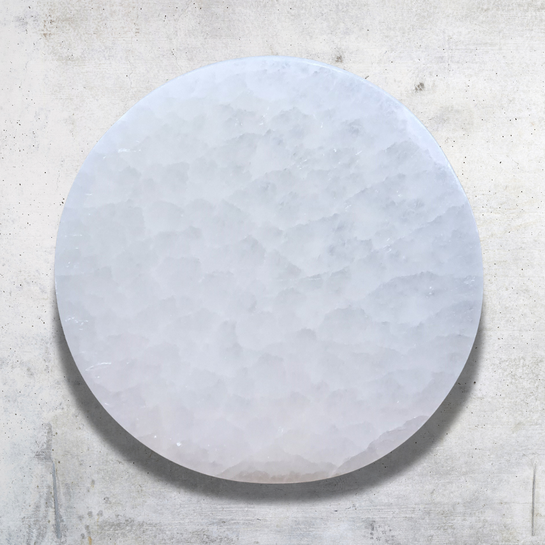 Plaque en Sélénite avec Fleur de Vie gravée 250g - ENAE Minéraux