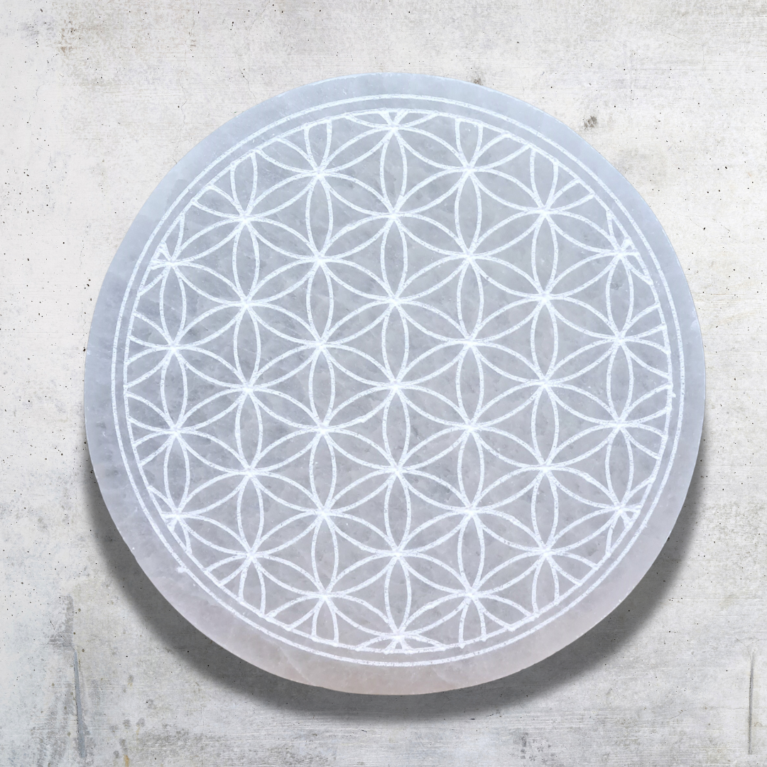 Plaque en Sélénite avec Fleur de Vie gravée 250g - ENAE Minéraux
