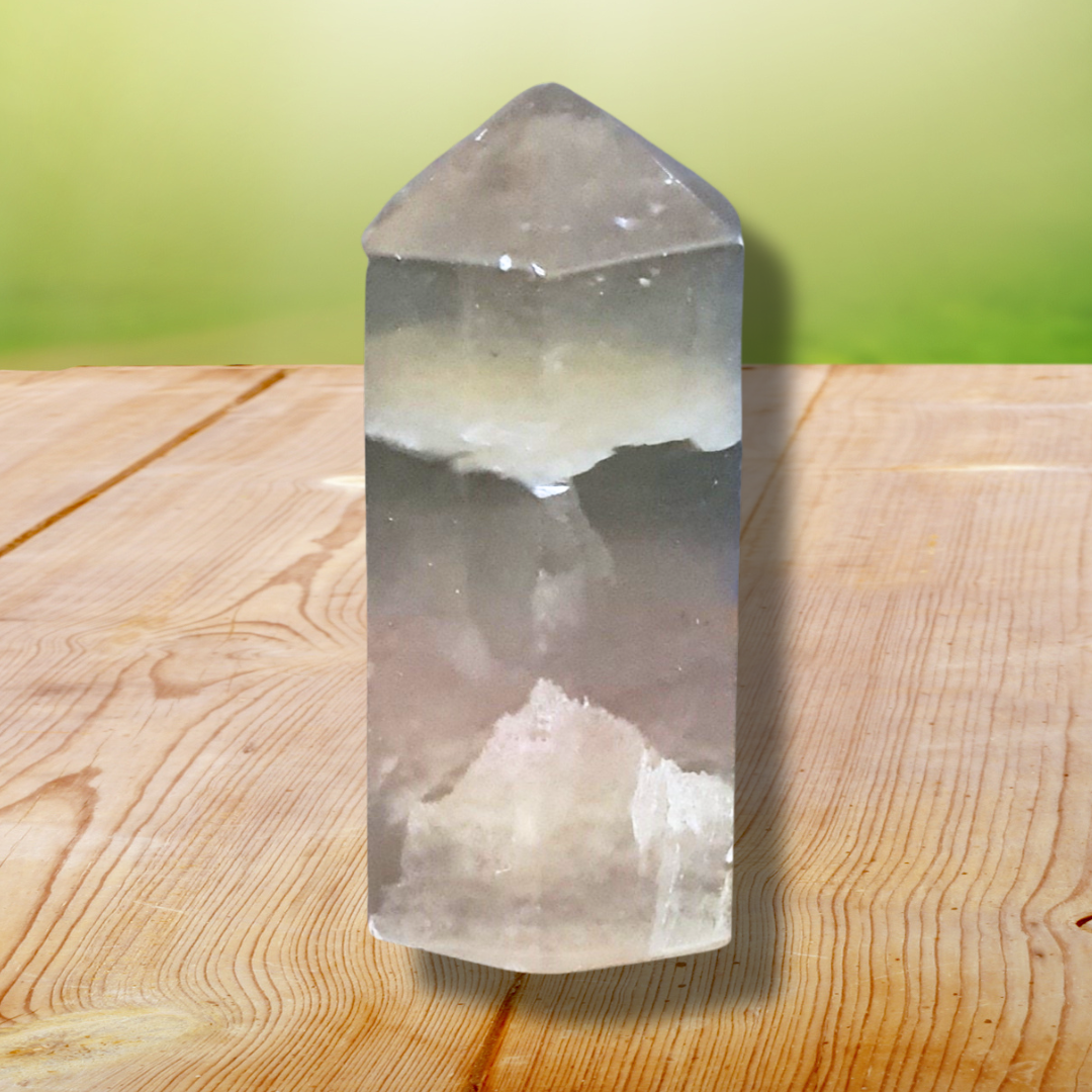 Pointe polie en Fluorite 59g (PRGFL315-5) - ENAE Minéraux