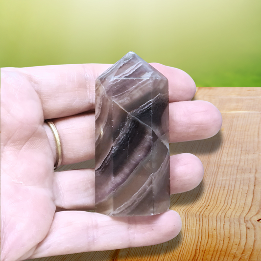 Pointe en Fluorite 85g (PRGFL315-9) - ENAE Minéraux