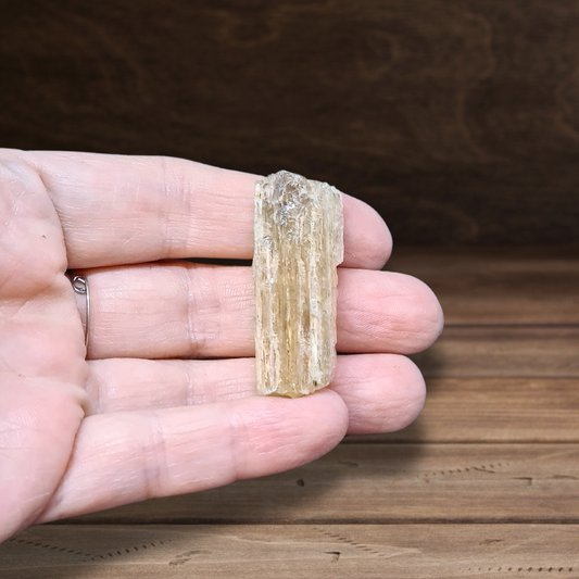 Scapolite brute 15g (MB551-1) - ENAE Minéraux