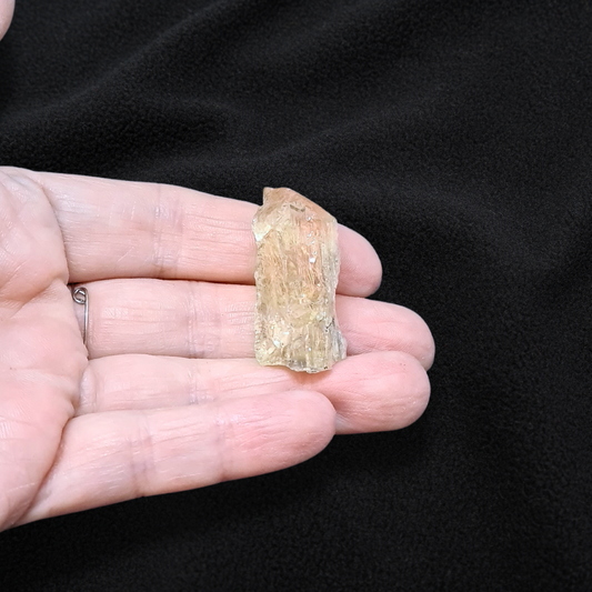 Scapolite brute 11g (MB551-2)