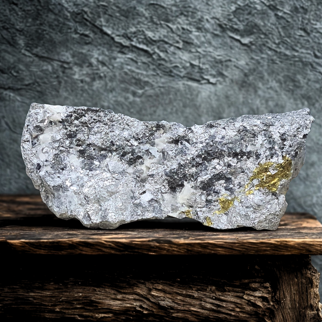 Skuttérudite, Calcite et Chalcopyrite brute 125g (MB189-2)