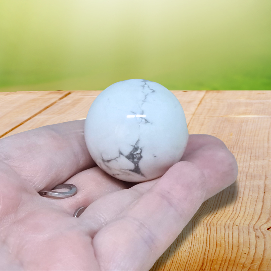 Sphère en Howlite 42g (PRGFL358-7) - ENAE Minéraux