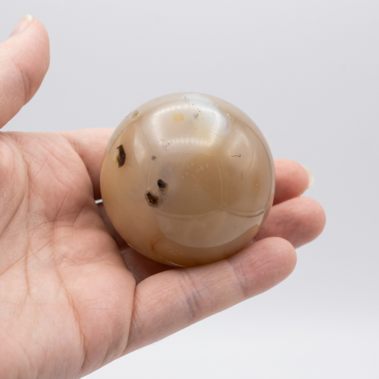 Sphère en Calcédoine 134g (PRGFL669)