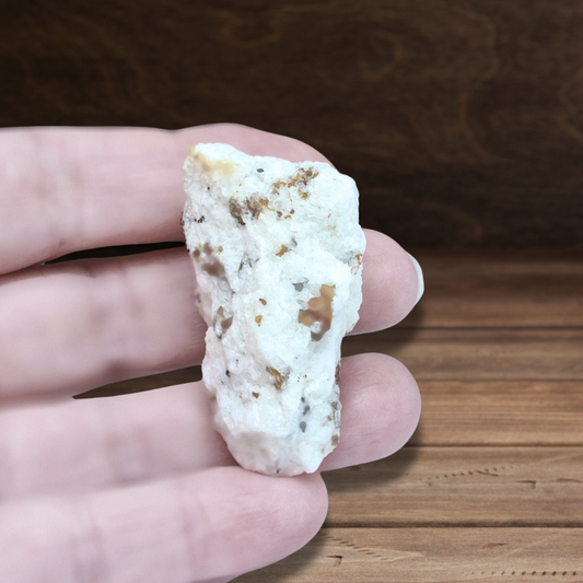 Spinelle noir et Clinohumite sur Calcite brute 34g (MB378-2)