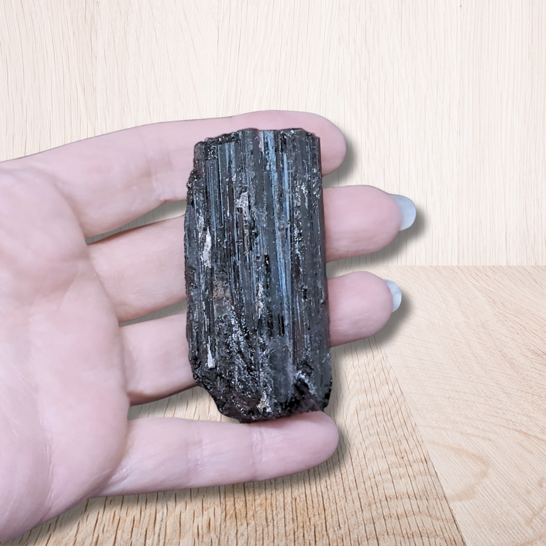 Tourmaline noire brute (MB535-5)