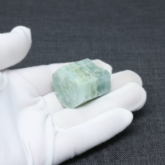 Aigue Marine polie suivant sa forme naturelle 18g (LAP10)