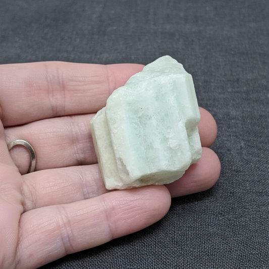 Aigue-Marine brute (MB570-1) - ENAE Minéraux