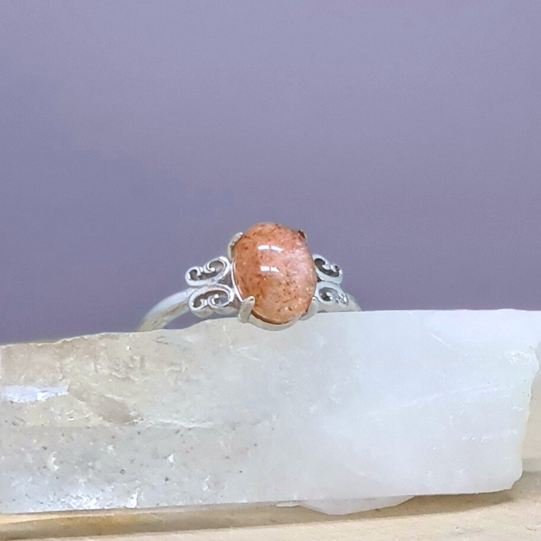 Bague réglable en Pierre de Soleil (BAG62-5)