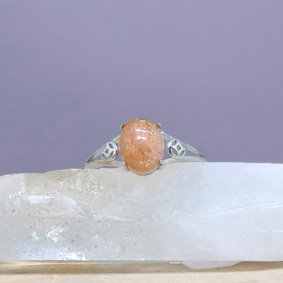 Bague réglable en Pierre de Soleil (BAG62-4)