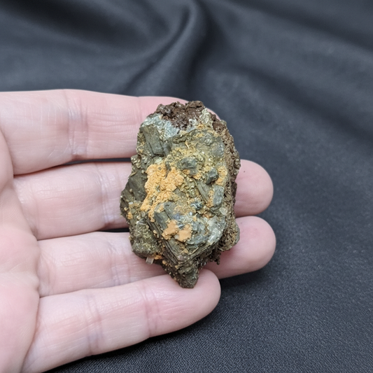 Calcite et Chalcopyrite sur Blende 52g (MB561)