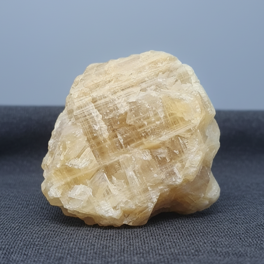 Calcite jaune brute 95g (MB580) - ENAE Minéraux