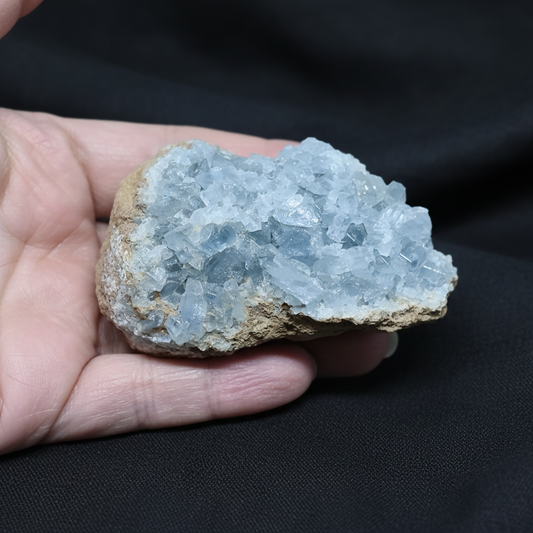 Célestine bleue brute 178g (MB331-7)