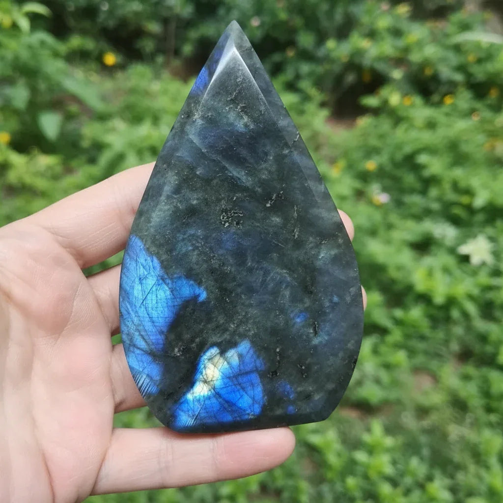 Flamme en Labradorite bleue 269g (PRGFL749)
