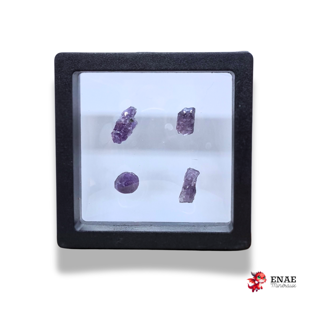 Lot de 4 Scapolite violettes brutes (MB567)