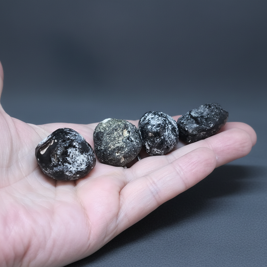 Obsidienne Larme d'Apache brute (MB574) - ENAE Minéraux