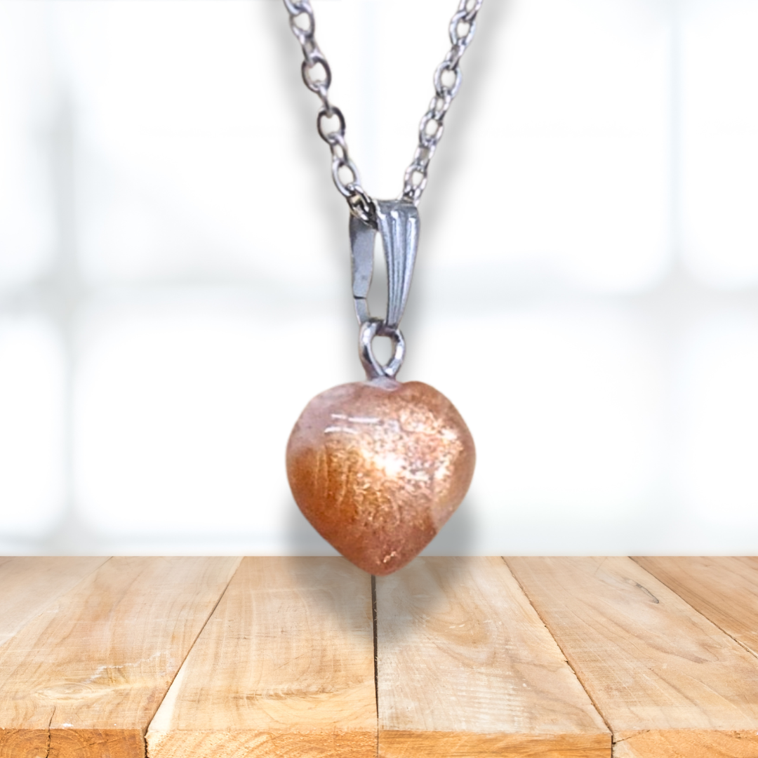 Pendentif cœur en Pierre de Soleil (PE2082-1) - ENAE Minéraux