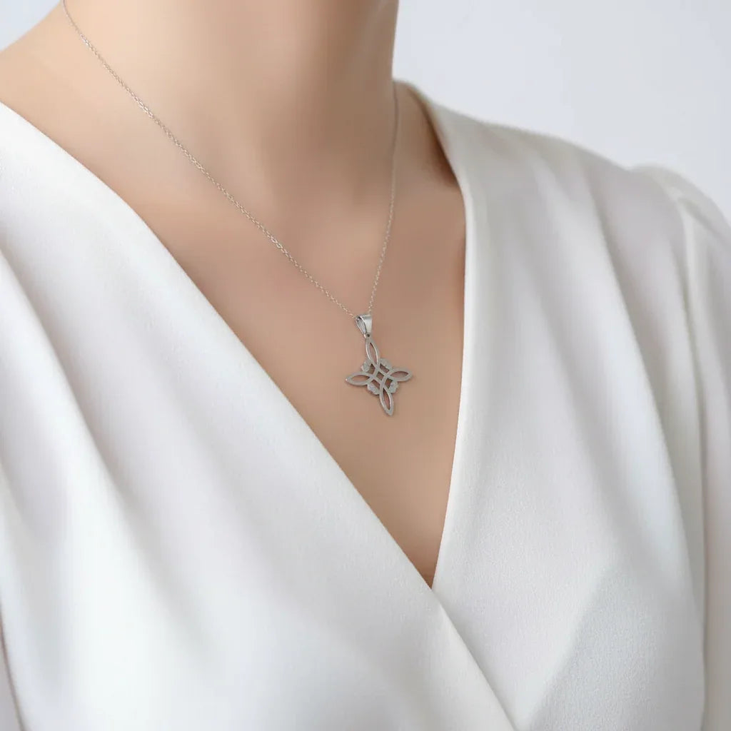 Pendentif Nœud de sorcière en acier inoxydable