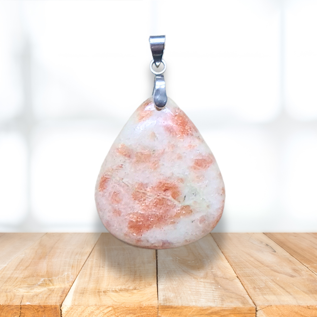 Pendentif en Pierre de Soleil (PE1016)