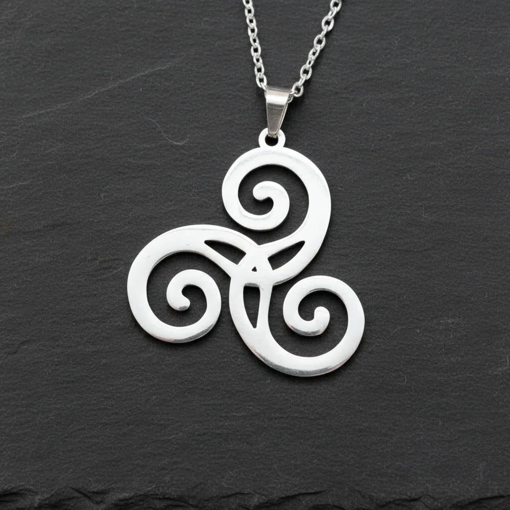 Pendentif Triskèle en acier inoxydable - ENAE Minéraux