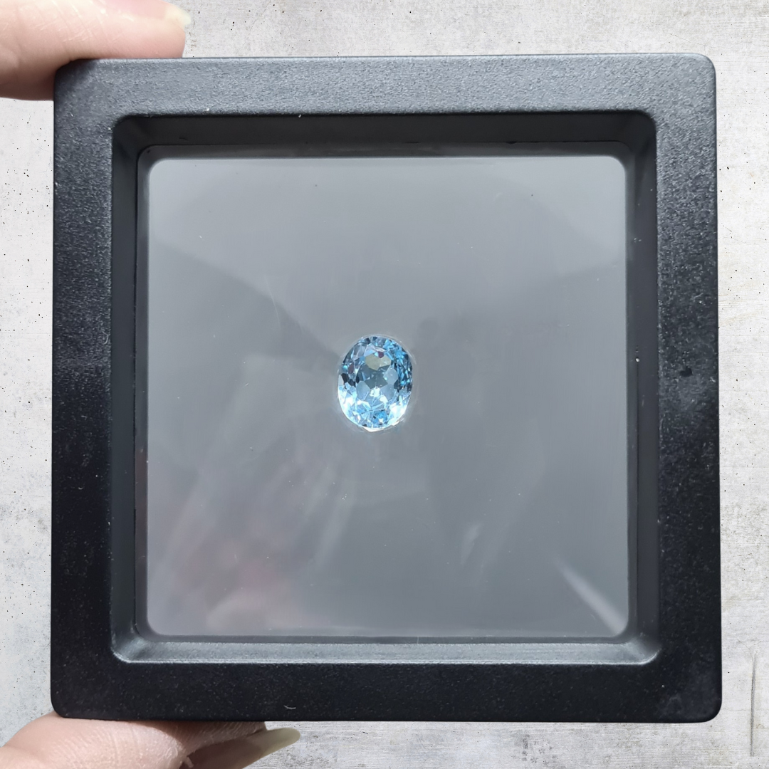 Topaze bleue gemme facettée (PGF744)