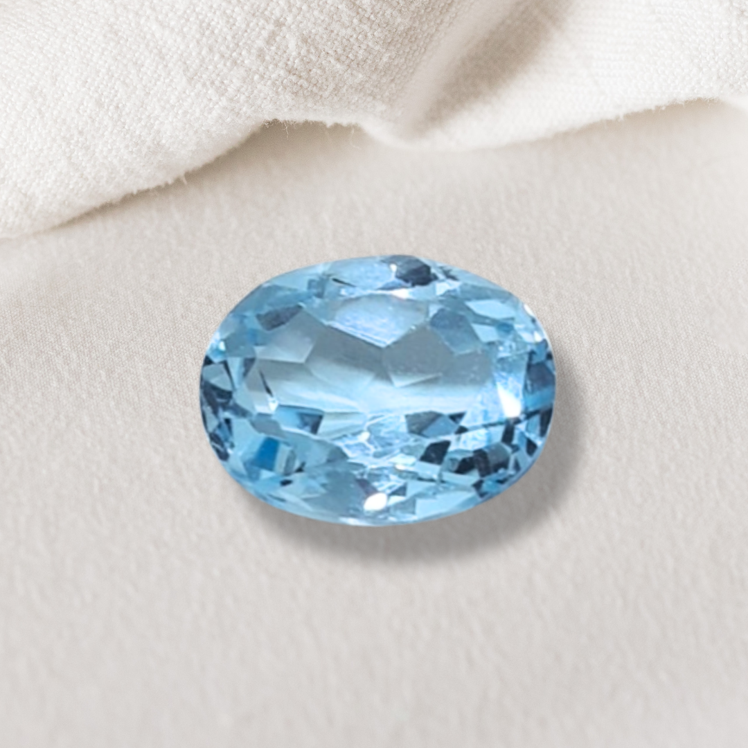 Topaze bleue gemme facettée (PGF744)