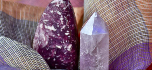 La Lépidolite : Lithothérapie, minéralogie, histoire et légendes