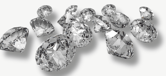 Les 4 pierres précieuses incontournables : Diamant, Saphir, Rubis et Emeraude
