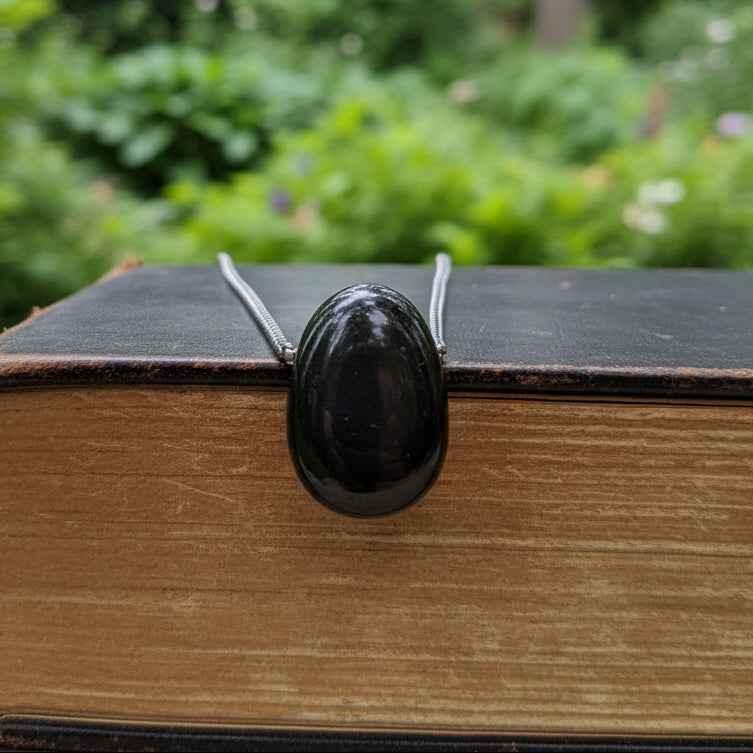 Pendentif en Jais (ou Jet) (PE1713-3) - ENAE Minéraux