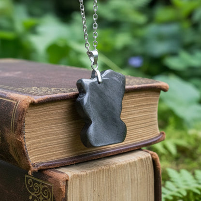 Pendentif Chat porte-bonheur en Obsidienne argentée