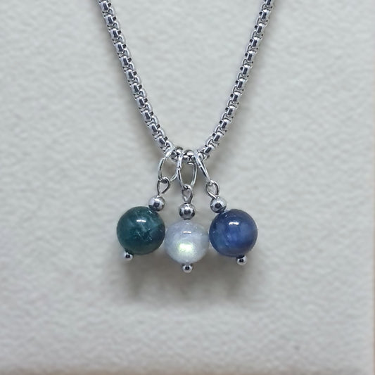 Collier 3 perles : Apatite bleue, Labradorite et Cyanite bleue