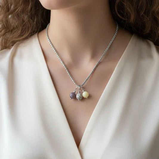 Collier 3 perles : Agate du Botswana, Corail fossilisé et Calcite jaune - ENAE Minéraux