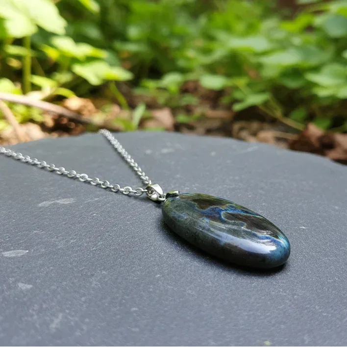 Pendentif en Spectrolite (PE2119)