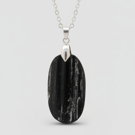 Pendentif en Tourmaline noire brute (PE2118)