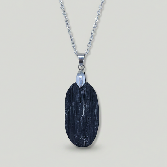 Pendentif en Tourmaline noire brute (PE2117)