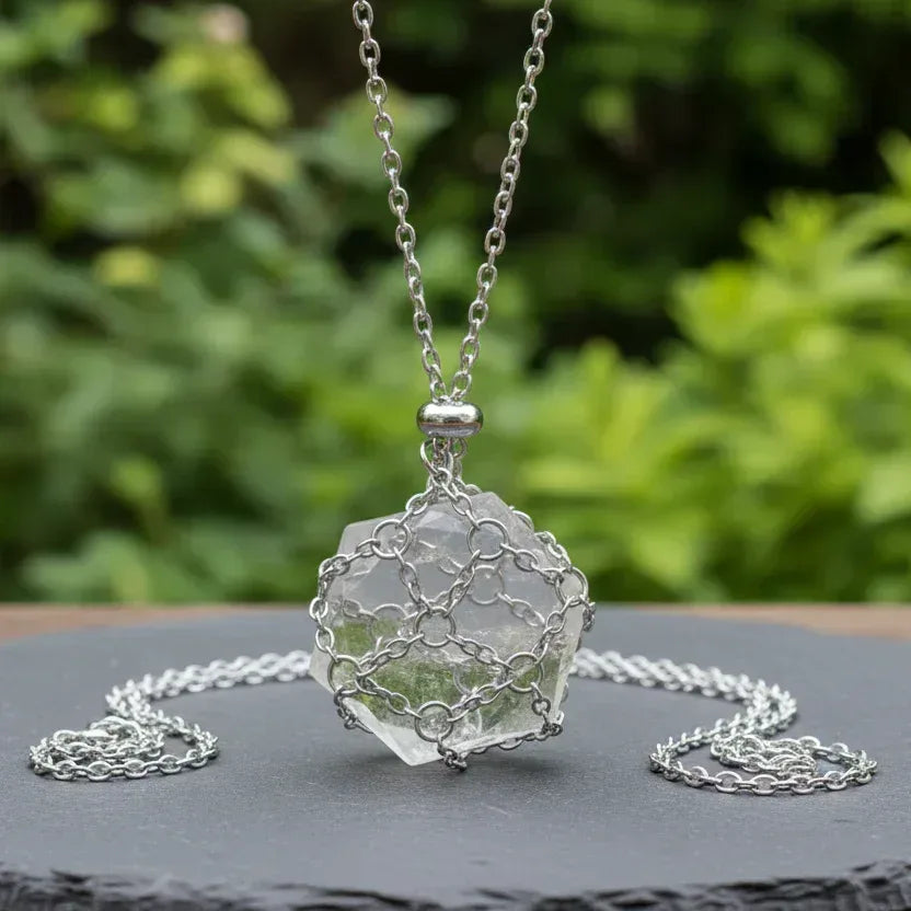 Pendentif panier pour les pierres