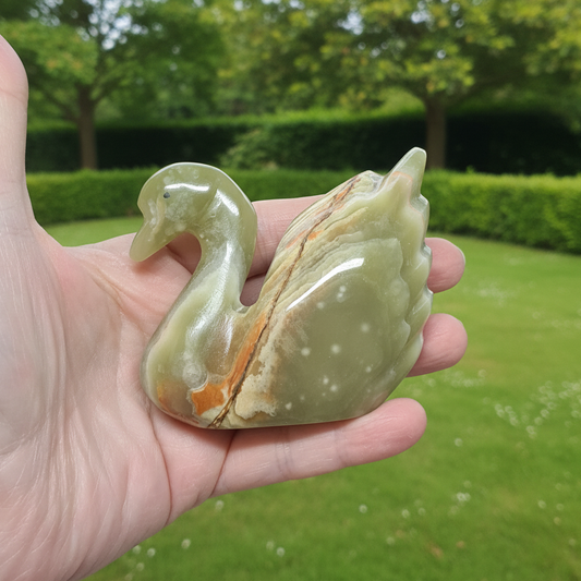 Cygne sculpté en Aragonite et Calcite (PRGFL622-6)