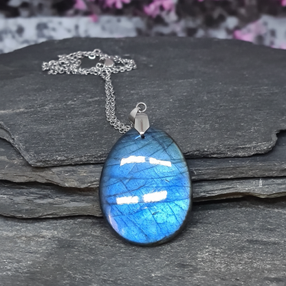 Pendentif en Labradorite bleue (PE2139)