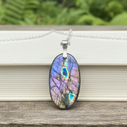 Pendentif en Labradorite bleue et violette (PE2146)