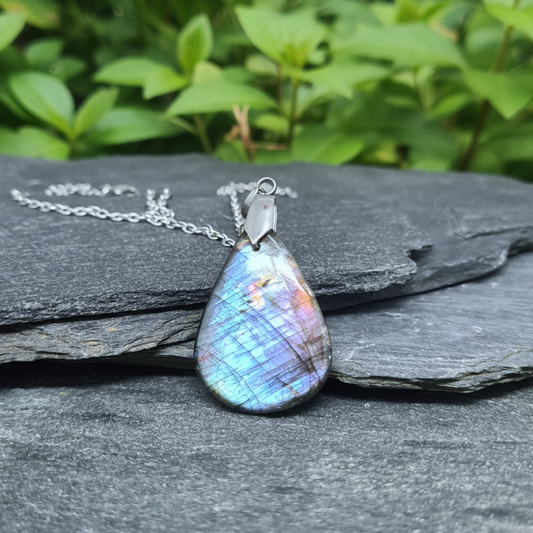 Pendentif en Labradorite bleue (PE2148)