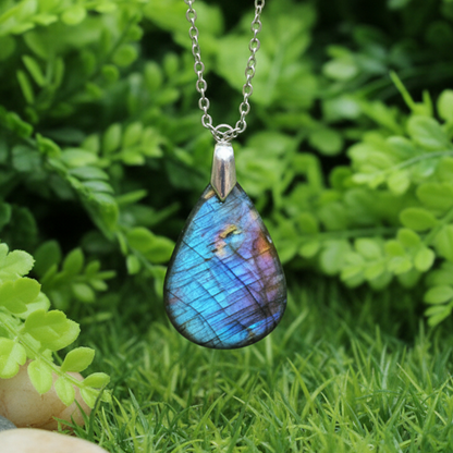 Pendentif en Labradorite bleue (PE2148)