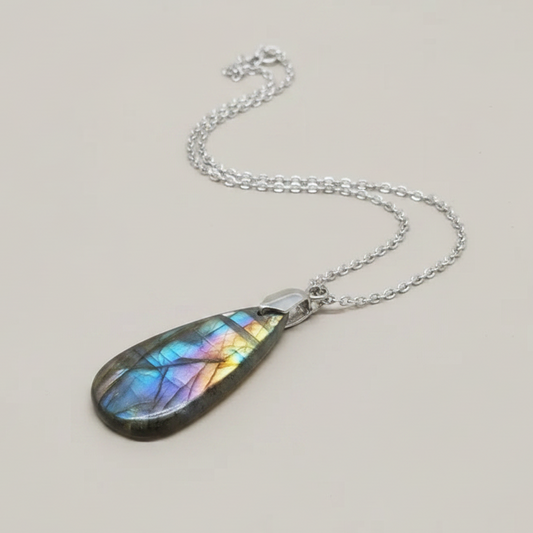 Pendentif en Labradorite multicolore (PE2137)