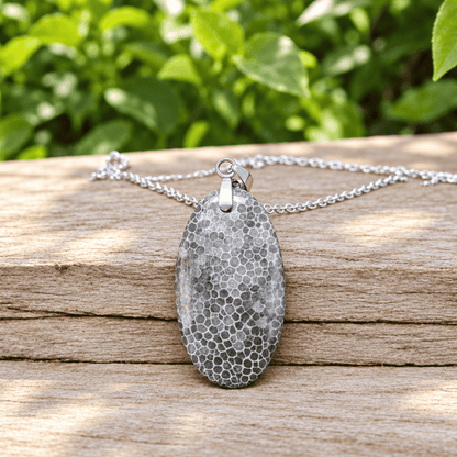 Pendentif en Corail noir fossilisé (PE2005)