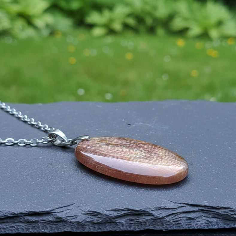 Pendentif en Pierre de Soleil (PE2153)